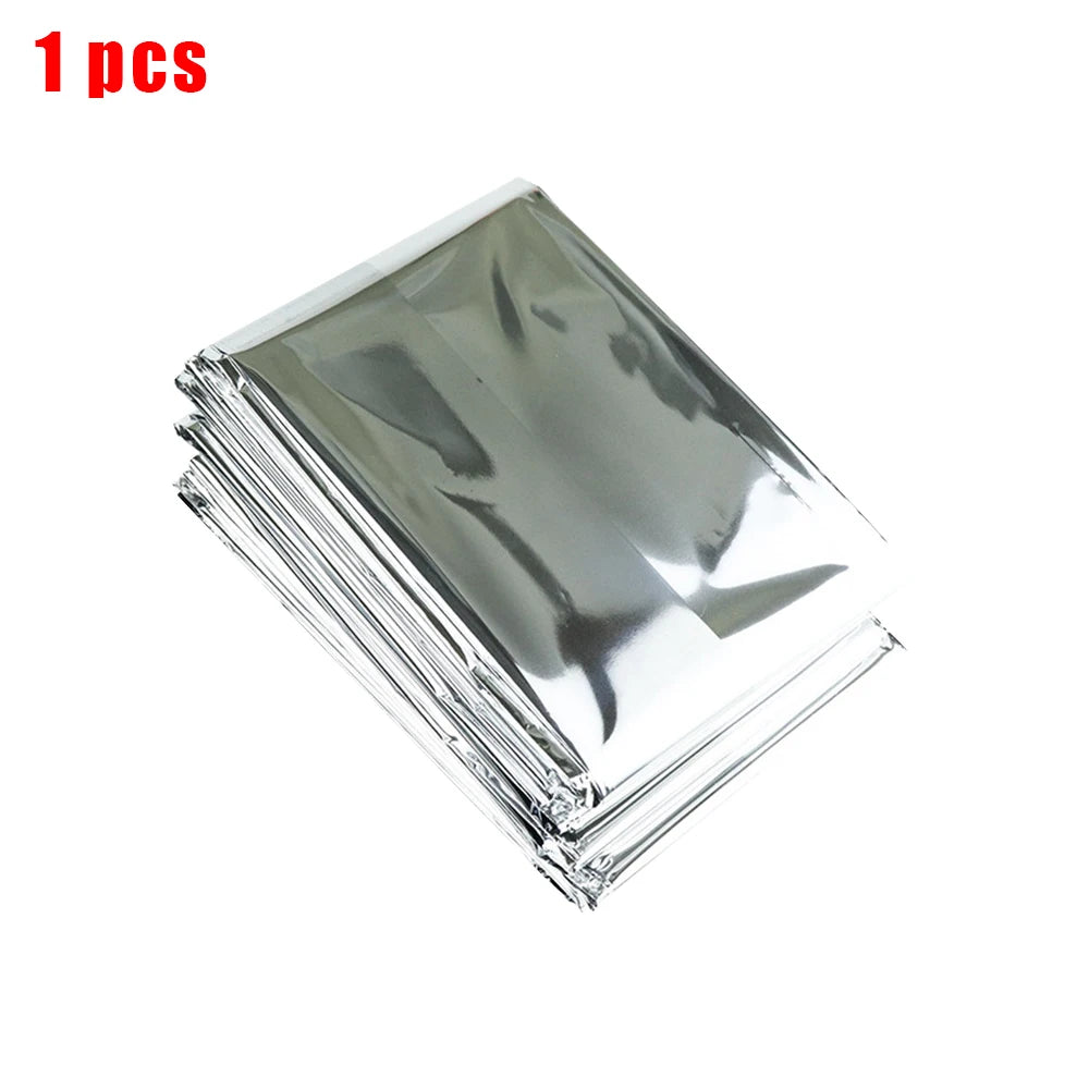 Emergency Foil Blankets 30 Pack, 130 x 210cm Thermal Space Blankets for Camping, Hiking and Car Kits, Gold and Silver