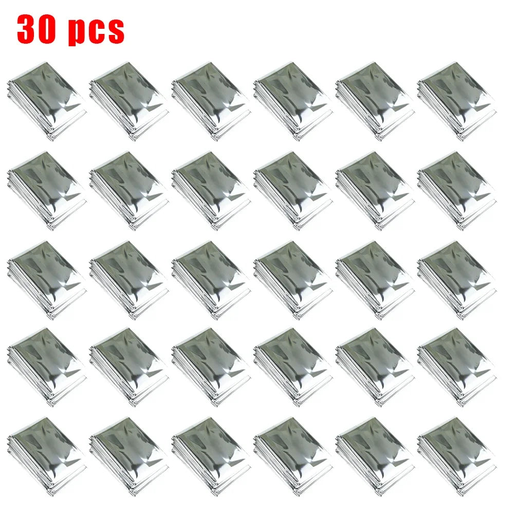 Emergency Foil Blankets 30 Pack, 130 x 210cm Thermal Space Blankets for Camping, Hiking and Car Kits, Gold and Silver
