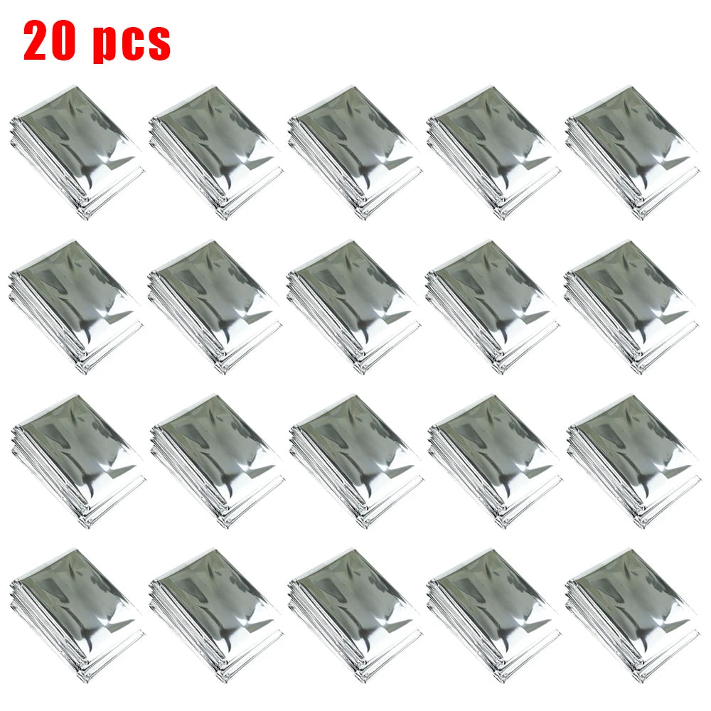Emergency Foil Blankets 30 Pack, 130 x 210cm Thermal Space Blankets for Camping, Hiking and Car Kits, Silver